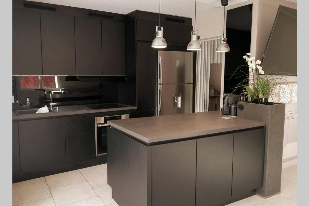 Maison De Village De Caractere Nébian Екстериор снимка